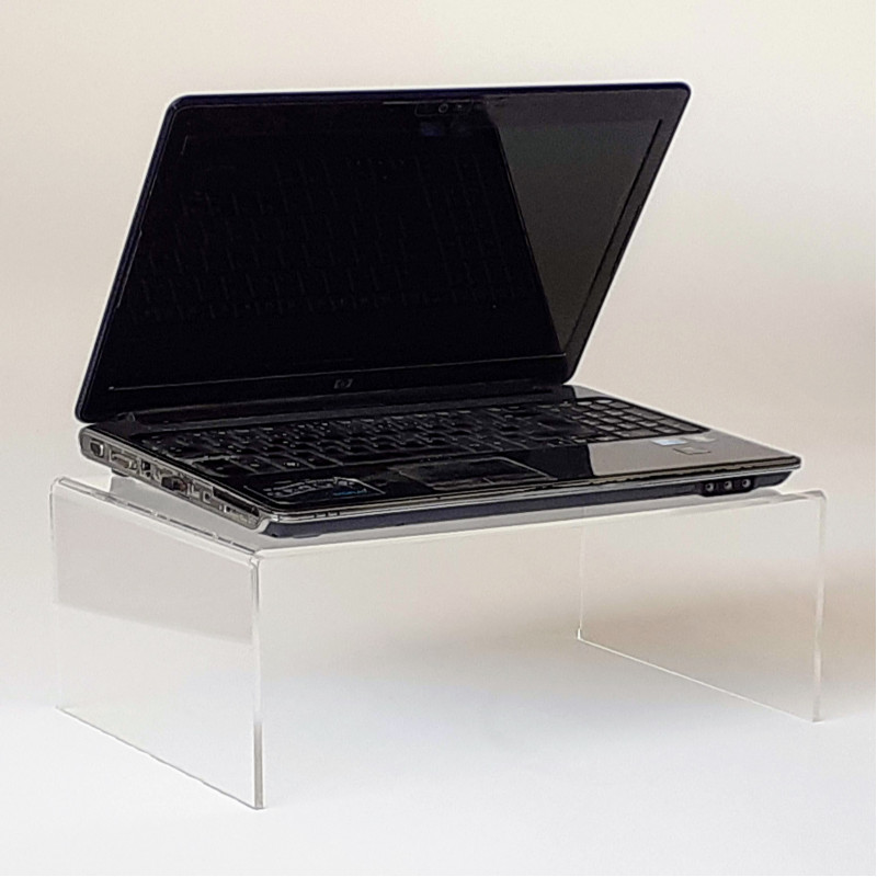 Laptop Standı U Tipi Pleksi 40x25x15cm Laptop Standı U Tipi Pleksi 40x25x15cm